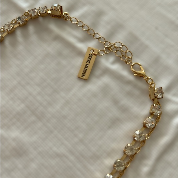 Steve Madden Gold Choker Necklace - Picture 3 of 6